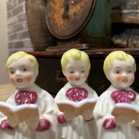 Vintage Ceramic Choir Boys Made in Japan - Picture 8 of 10